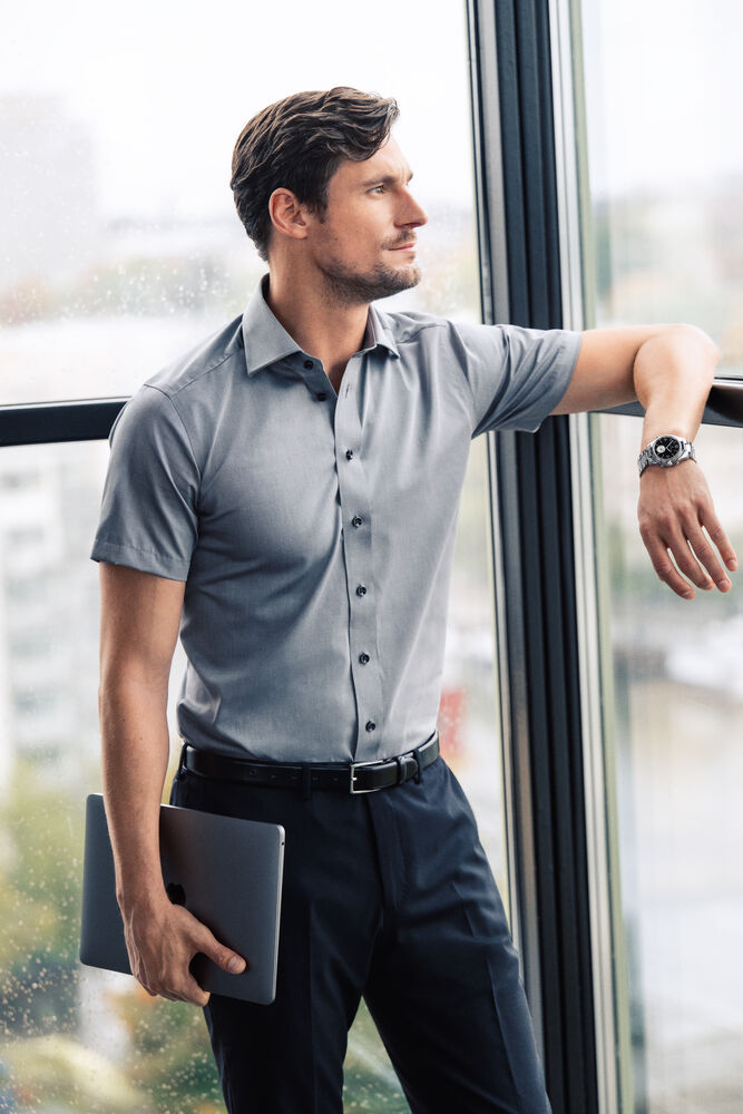 Yellow Bow 50 S/S Men